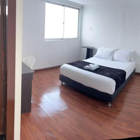 Hotel Embassy Star Bogota Bagian luar foto