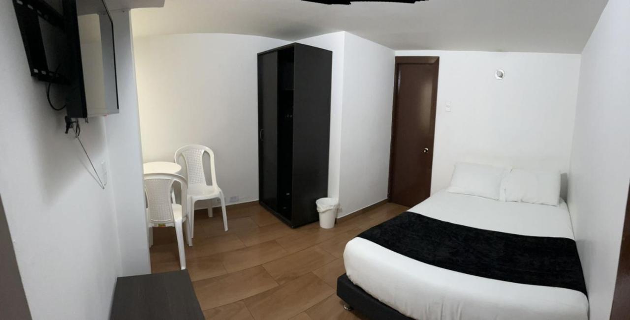 Hotel Embassy Star Bogota Bagian luar foto