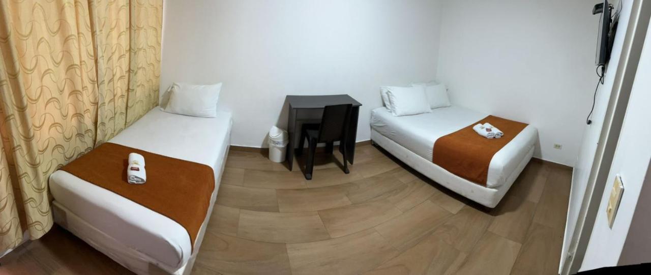 Hotel Embassy Star Bogota Bagian luar foto